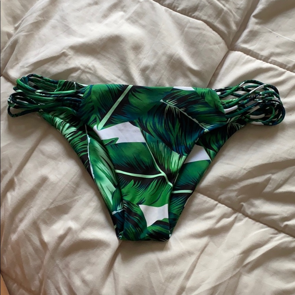 Bikini bottom